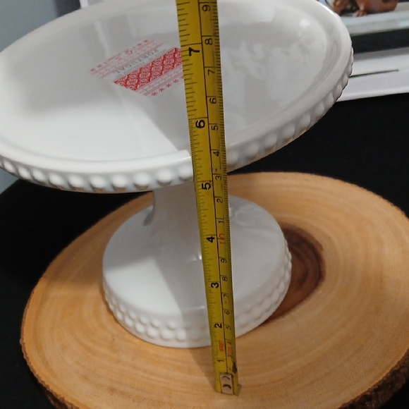 New!! White Ceramic Cake Stand with Beaded Edge / Base NWT - Picture 7 of 8